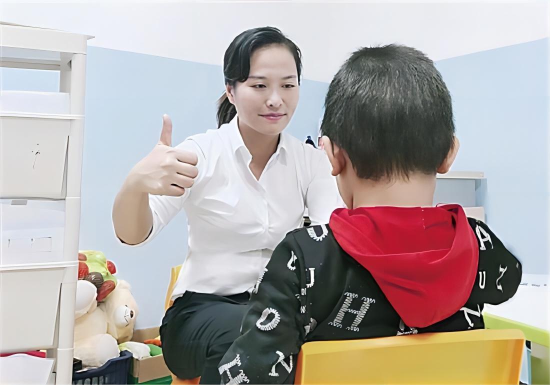 金华市政协委员吴小娇：用爱和理解融化“孤独”