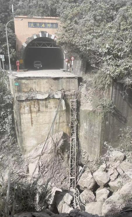 台湾花莲地震已致4死97伤