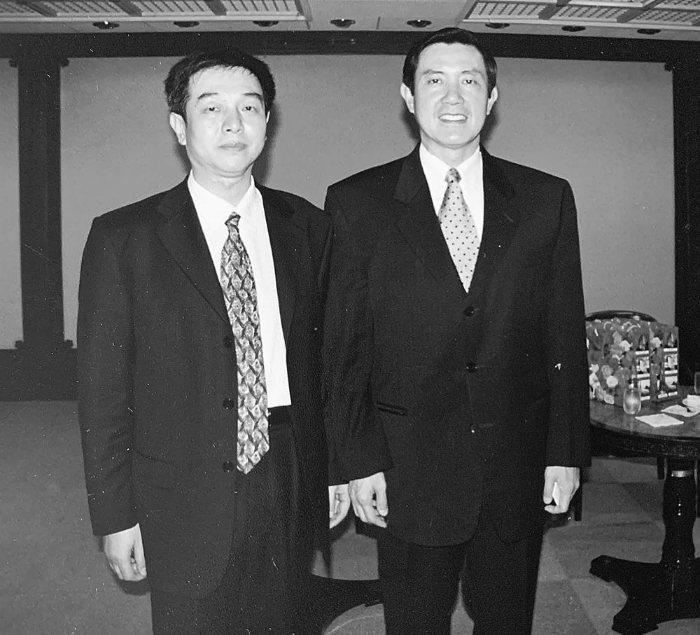 马英九寻根问祖见“老陕”