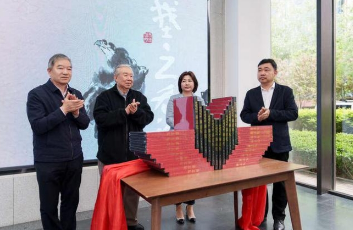 《中国现当代名家画集——薛志耘》出版