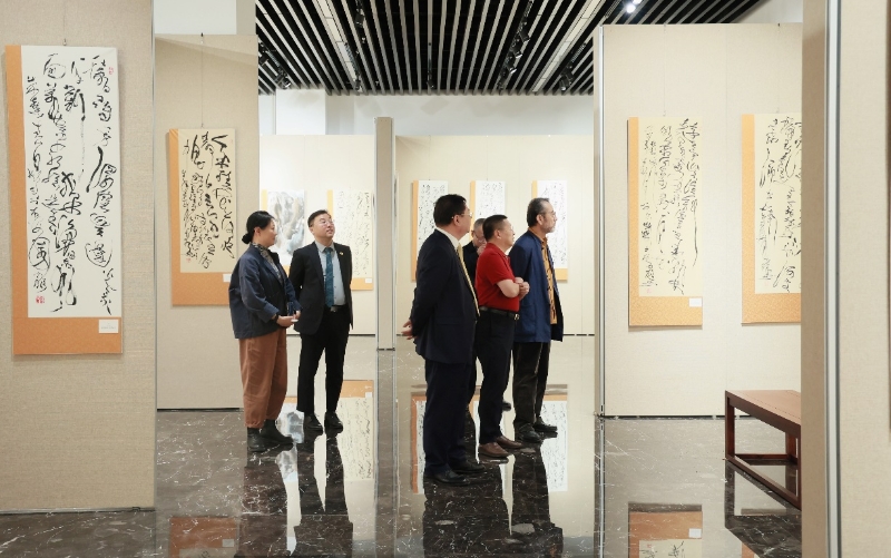 “抱璞藏真”白狼狂草书法展在人民日报社神州书画院举办