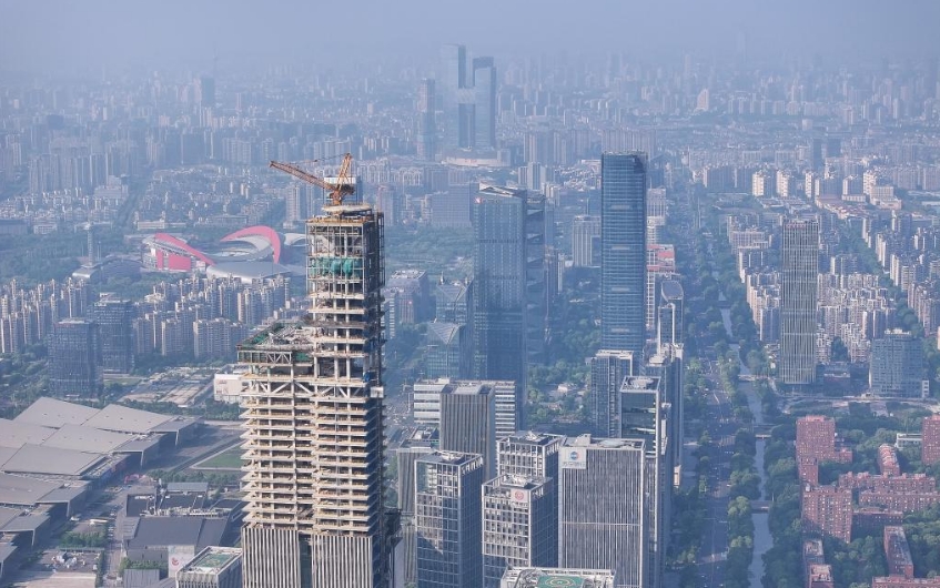 南京超高层建筑项目施工中