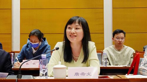 中国民主同盟中央宣传部文史处处长唐希戈