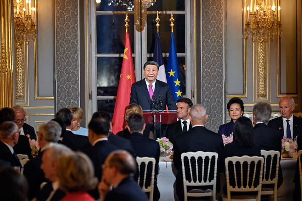 习近平出席马克龙举行的欢迎宴会(4478664)-20240507084709
