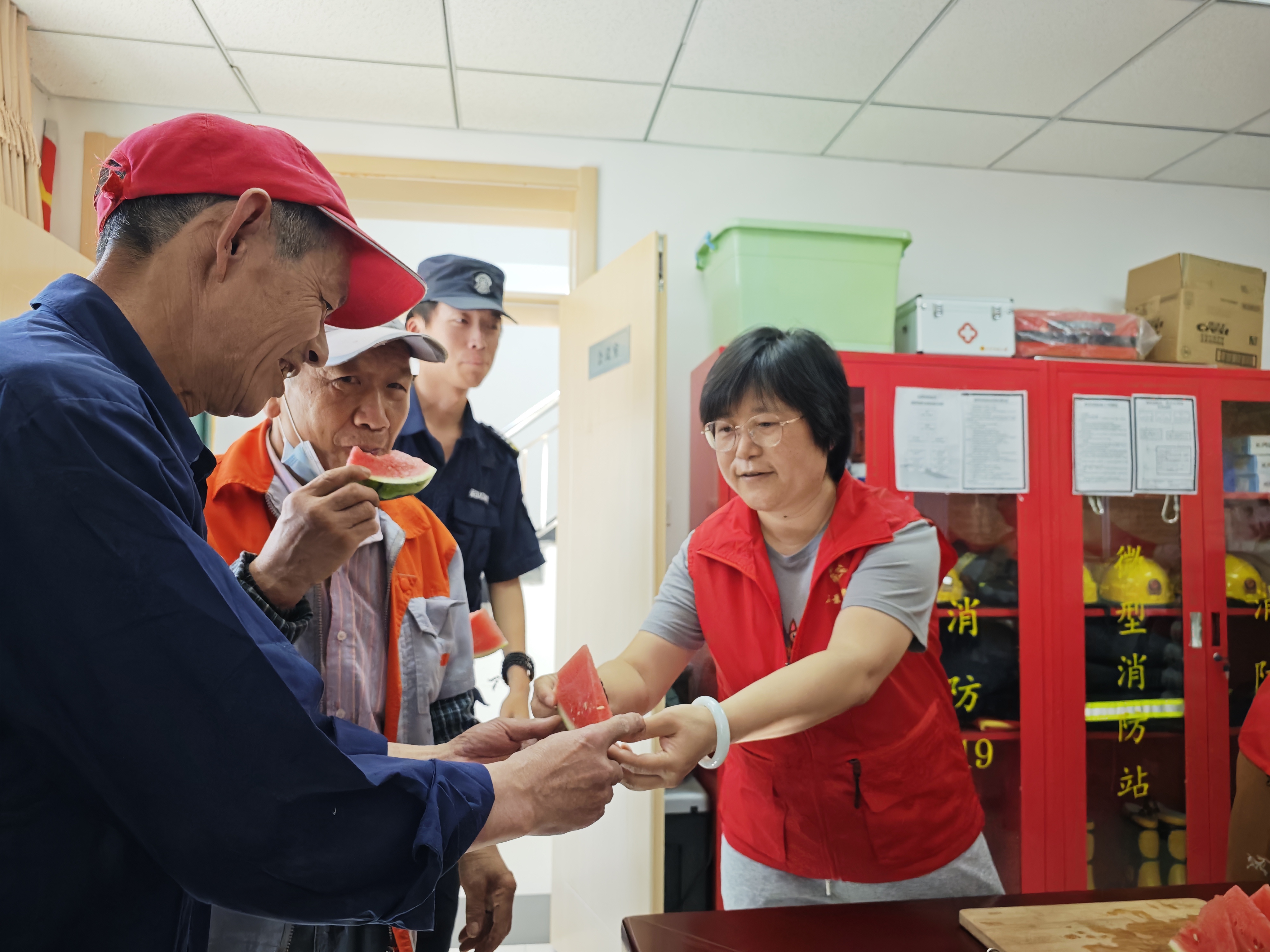 “26℃+”暖心驿站 服务户外工作者有温度