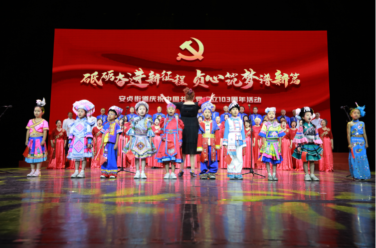 党建引领聚合力，边界治理“一盘棋”