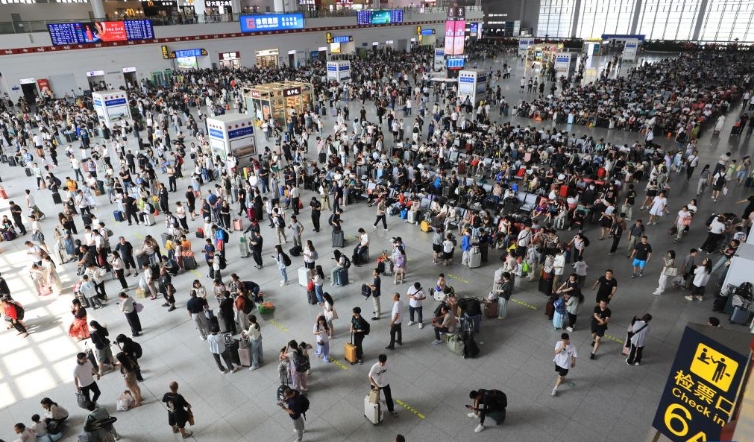 2024年全国铁路暑期运输启动