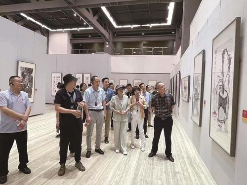 中华文化学院第五期中华文化专题培训班在中国国家画院开展现场实践教学