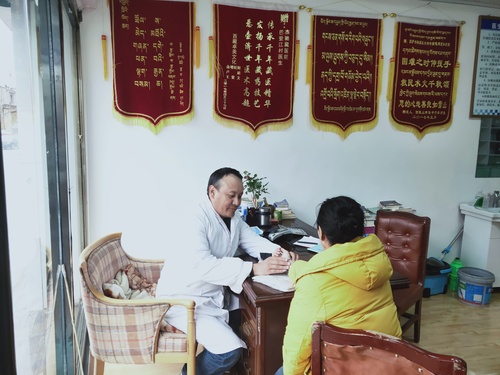 贡布多杰