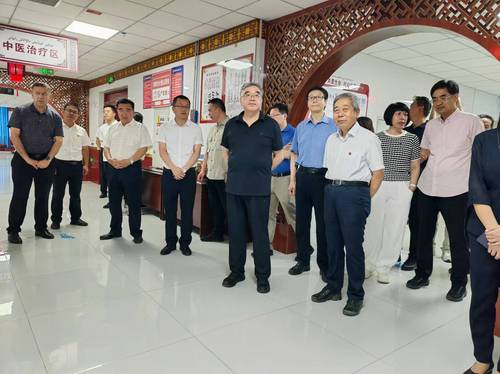 活动组在疏勒县人民医院开展活动