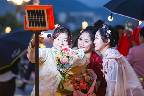 兰州：多彩活动迎中秋（2）(5361078)-20240914163100