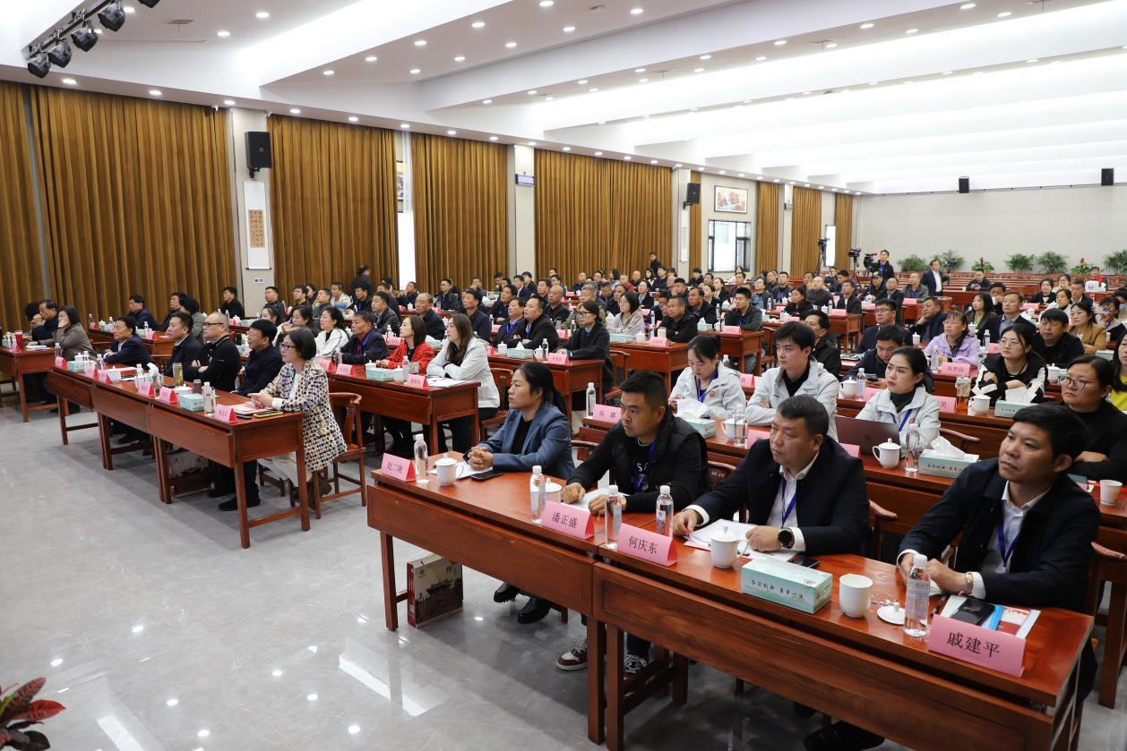 助力乡村振兴  创新基层治理——幸福家园村社互助工程村社书记培训班在河南袁桥村举办