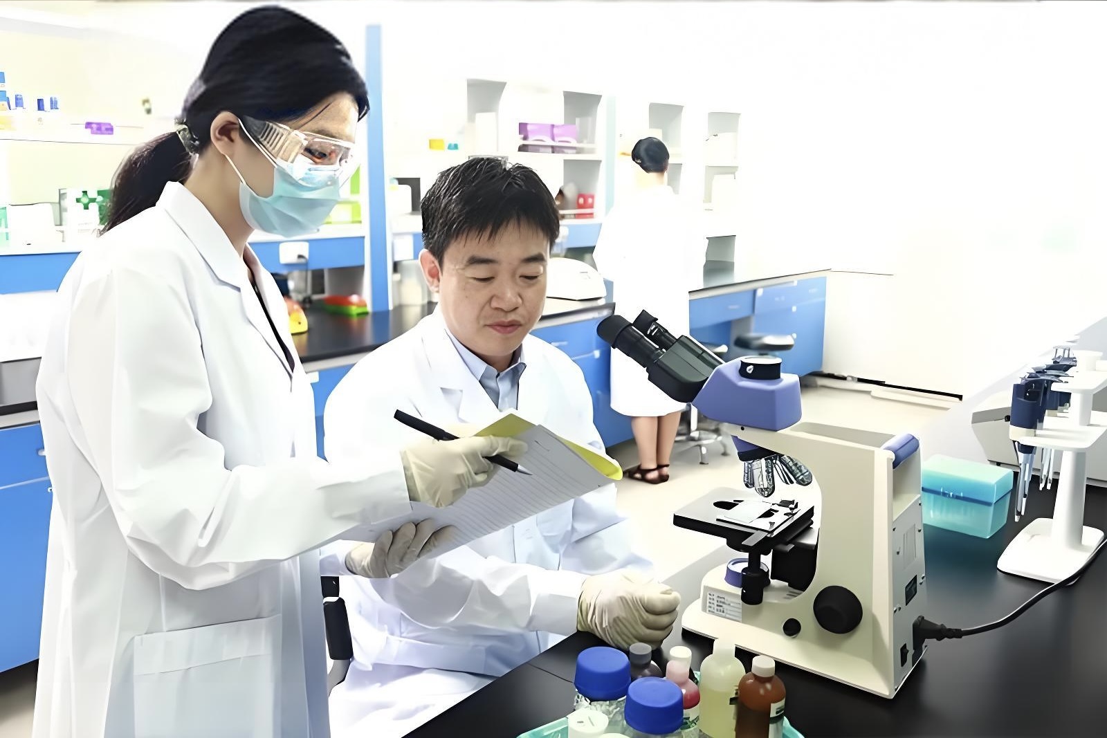 郑春阳：发挥自身优势为国家发展贡献力量