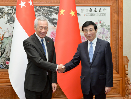 王沪宁会见新加坡国务资政李显龙(5793464)-20241126224913