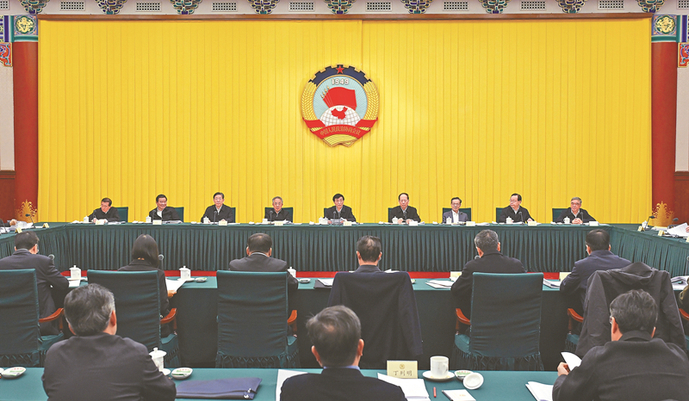 全国政协召开双周协商座谈会 围绕推动海洋经济高质量发展协商议政 王沪宁主持