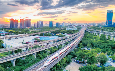 乘高铁畅游粤港澳大湾区