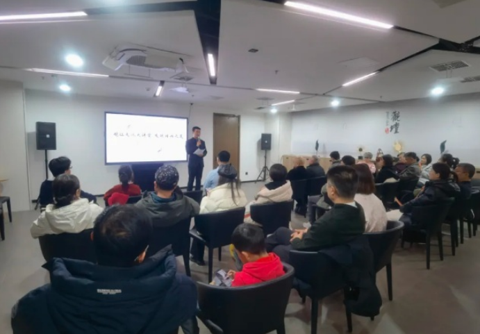 “墨虾新韵——来柒斗作品展”在北京举行