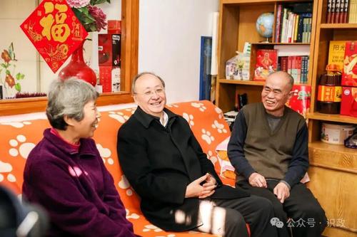 希望祁美云老两口安心调养、早日康复
