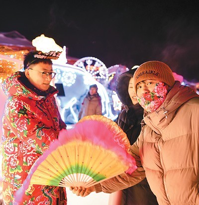 黑龙江雪乡：冰天雪地热腾腾
