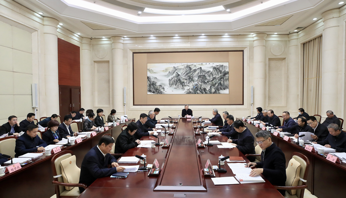 广西壮族自治区政协党组理论学习中心组举行2025年第1次专题学习