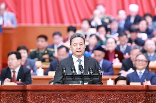 李小鹏