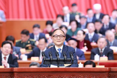 李书福