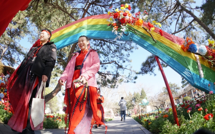 祭日典仪表演重回日坛圜坛 
