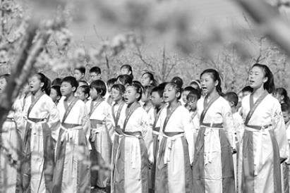 诵读国学经典 传承文化基因