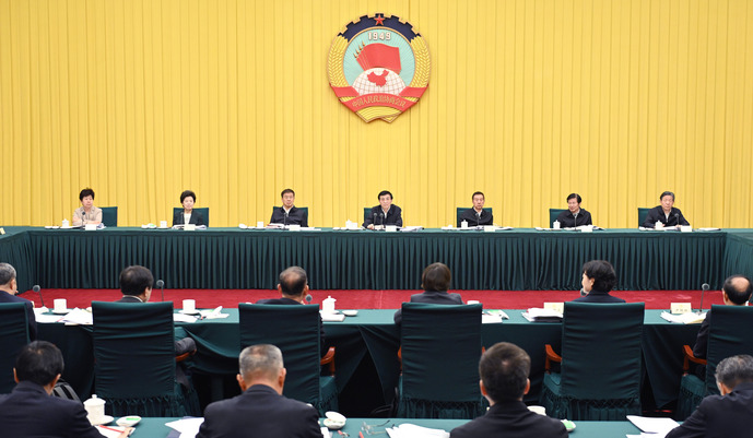 全国政协召开双周协商座谈会 围绕全方位扩大国内需求协商议政 王沪宁主持