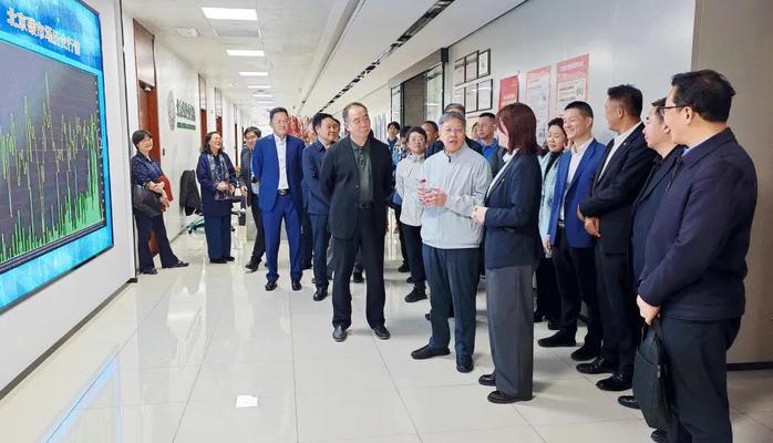 北京市政协就加快建设国际绿色经济标杆城市议题赴通州区调研