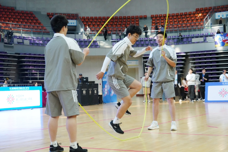 “奔跑吧·少年”第二届中国城市青少年跳绳公开赛（西宁站）成功举办