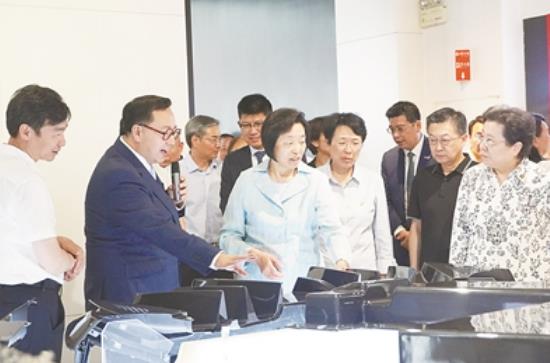 双向开放显成效 “交汇点”建设谱新篇 
