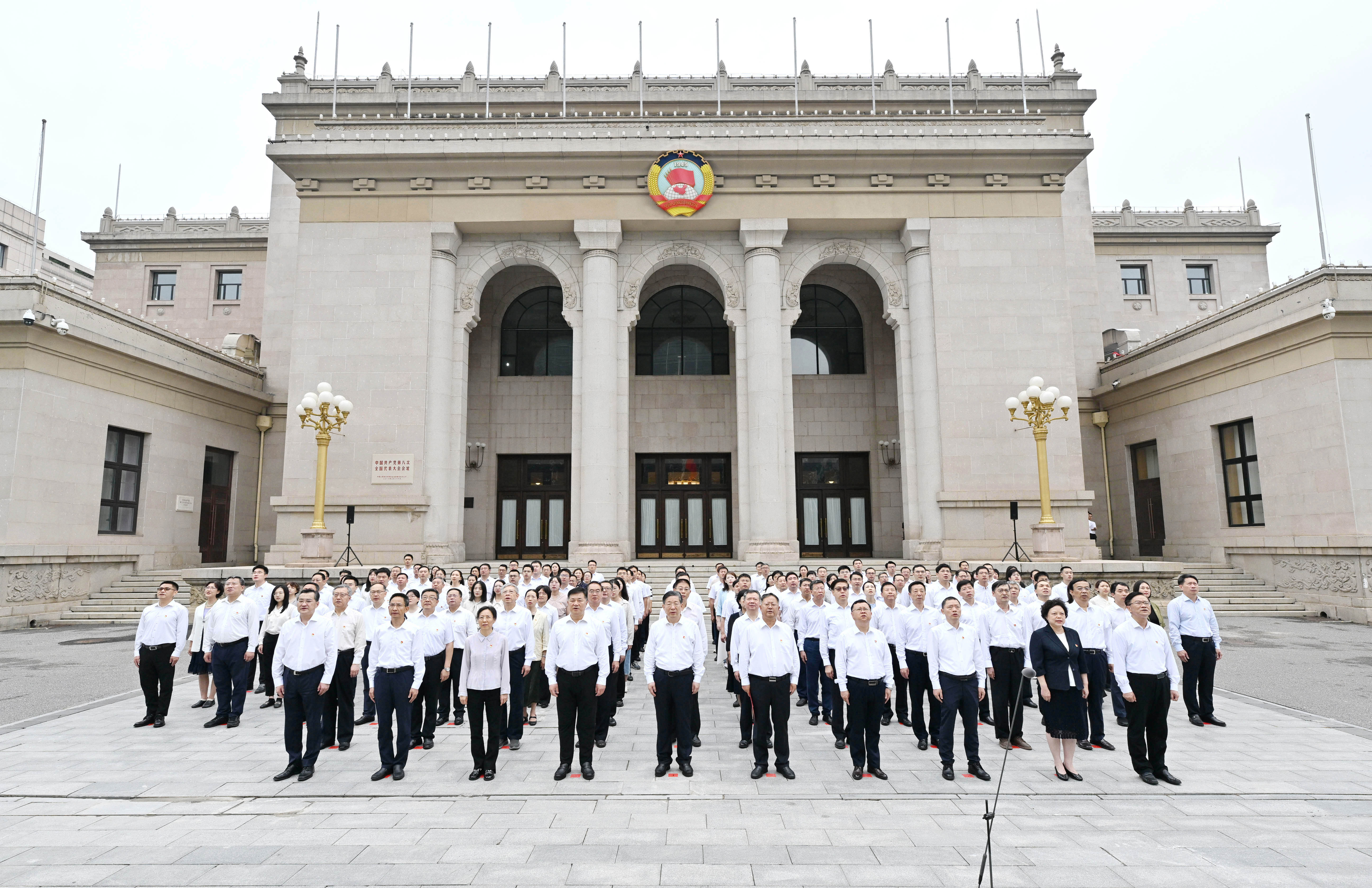 全国政协机关举行升国旗仪式和“庆‘七一’・感党恩”党员座谈会 王东峰出席并讲话