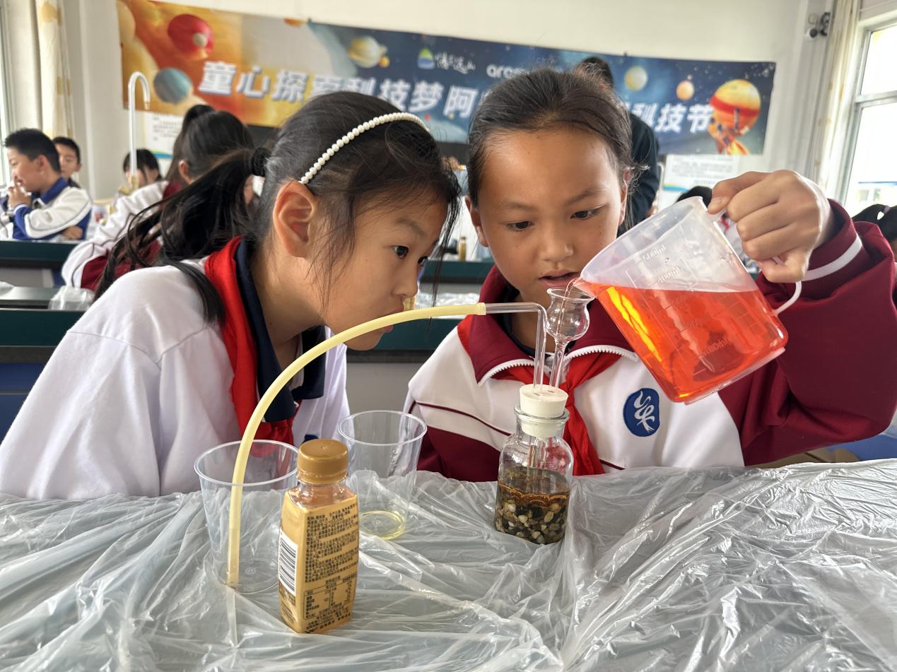 阿美亚洲双师科学课公益项目助力山东烟台地区科学学科建设