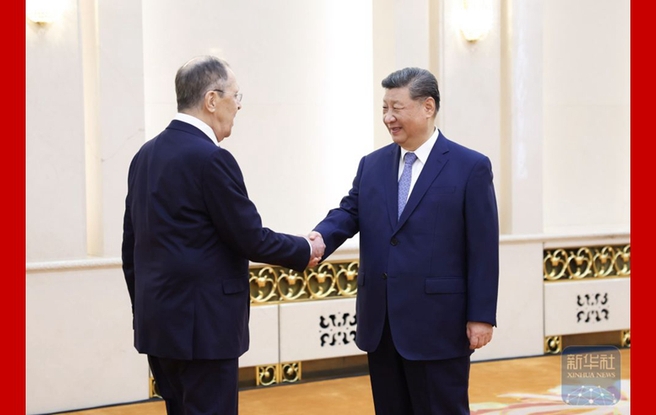 习近平会见俄罗斯外长拉夫罗夫