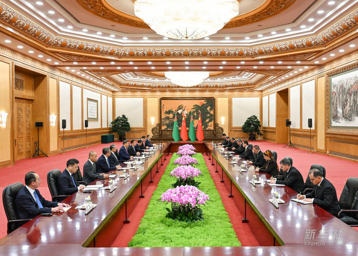 9月2日下午，国家主席习近平在北京人民大会堂会见来华出席2025年上海合作组织峰会和纪念中国人民抗日战争暨世界反法西斯战争胜利80周年活动的土库曼斯坦总统别尔德穆哈梅多夫。新 华社记者 饶爱民 摄