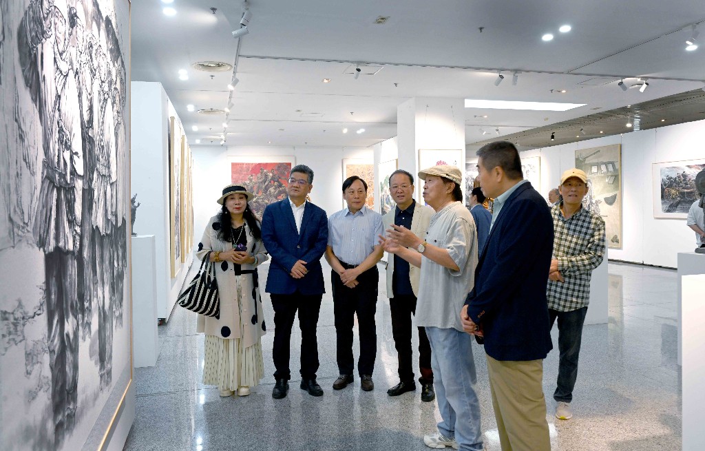“历史的回响·和平的守望”主题展在宋庄开幕