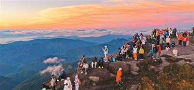 假日旅游“新”潮涌动