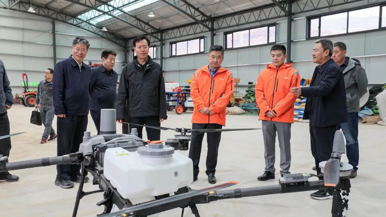 政企合作助力特色产业振兴：平安产险参与榆中县灾后重建调研 