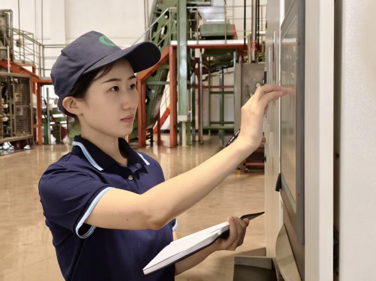 了解一下，“这朵”开在制丝线上的“茉莉花”……