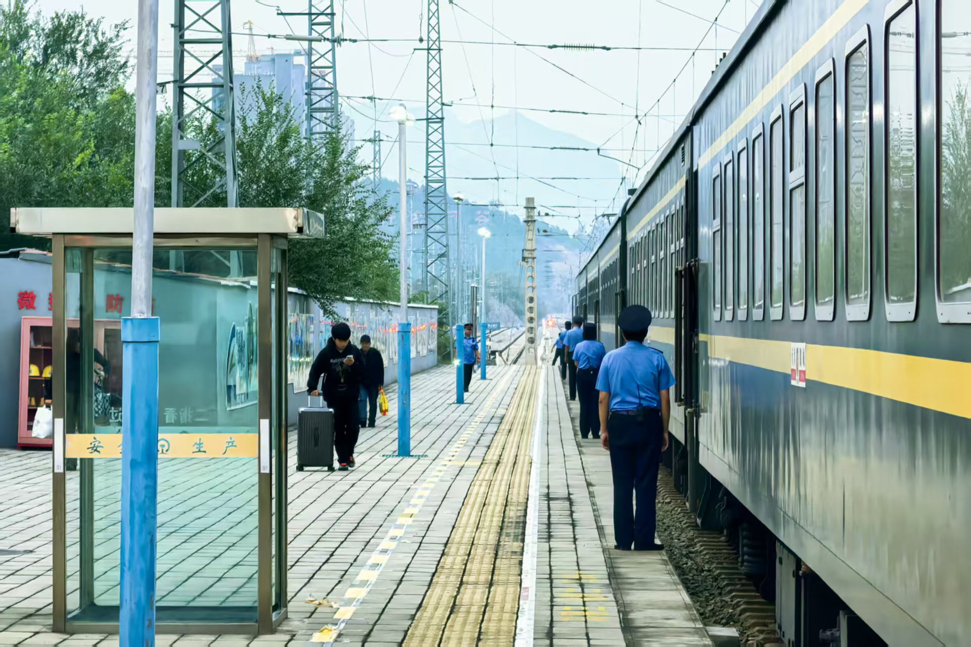 四十载山海情深 八百里太行之旅
