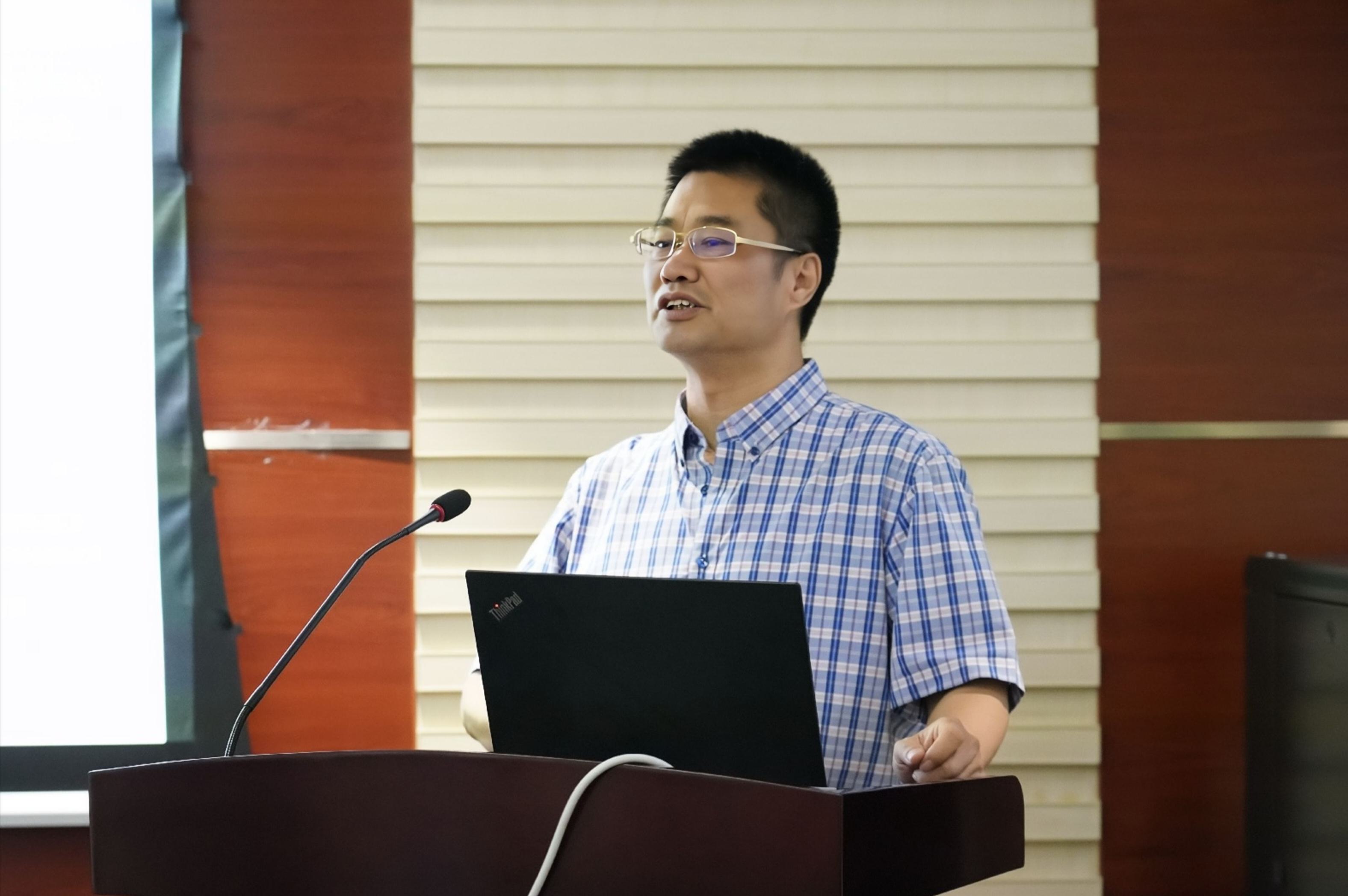 科研深耕筑根基，专业赋能献良策 