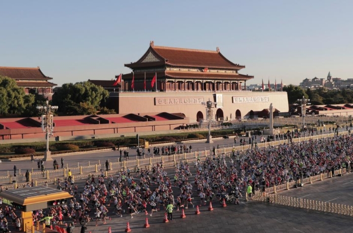 2025北京马拉松举行