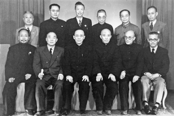 从燕大教授、佛教徒走向革命