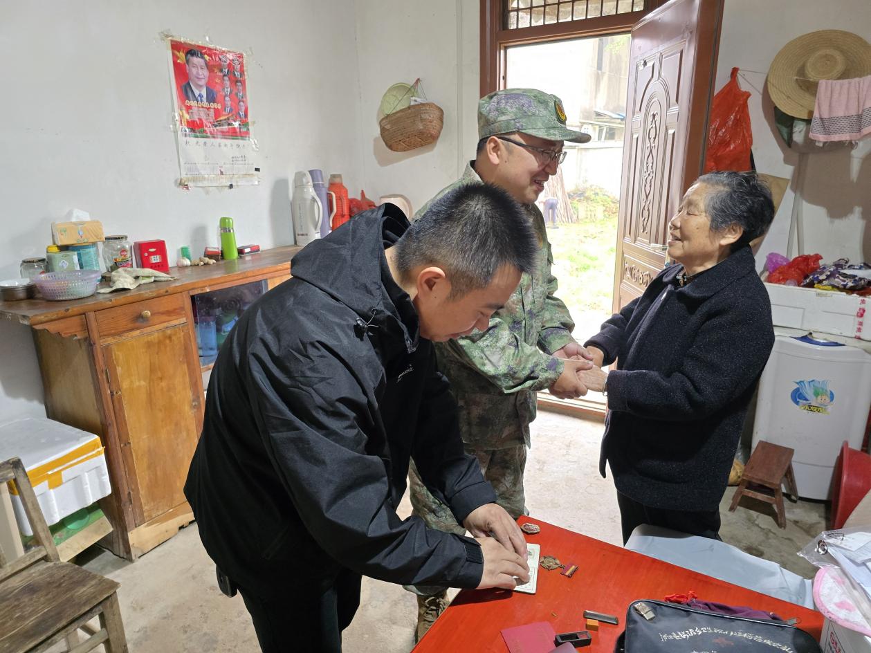 一枚纪念章的精神传承