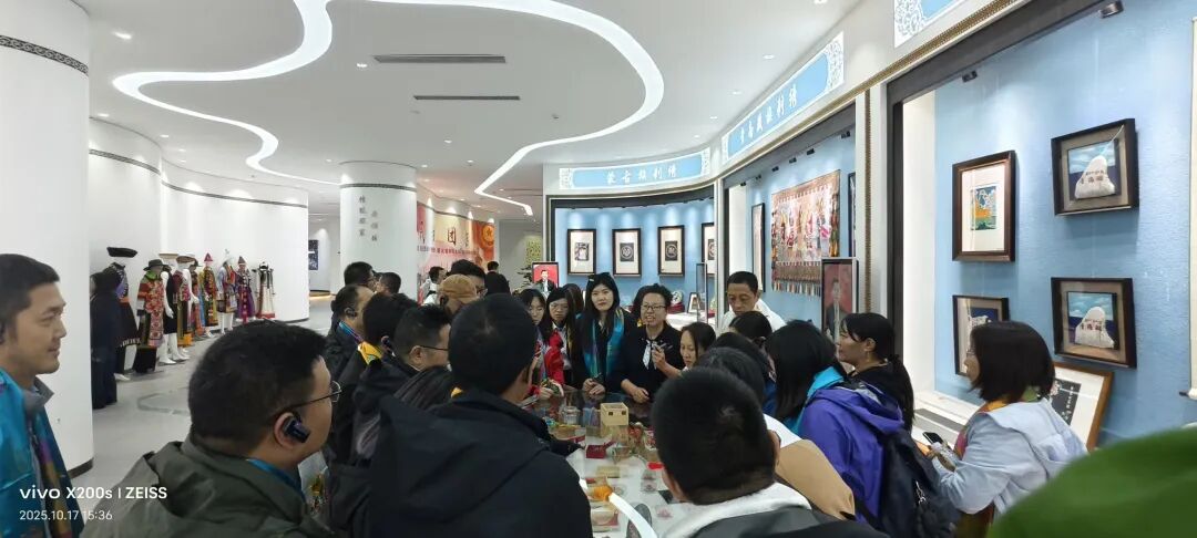 高原青绣“觉醒”：一针一线，释放文化自信与市场价值