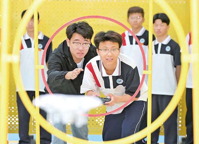 客观认识和应对人工智能对就业的影响