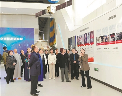 在学思践悟中 凝聚奋进力量