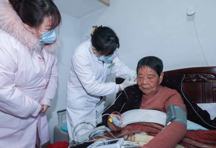 有效扩容！我国实施老年护理服务能力提升行动