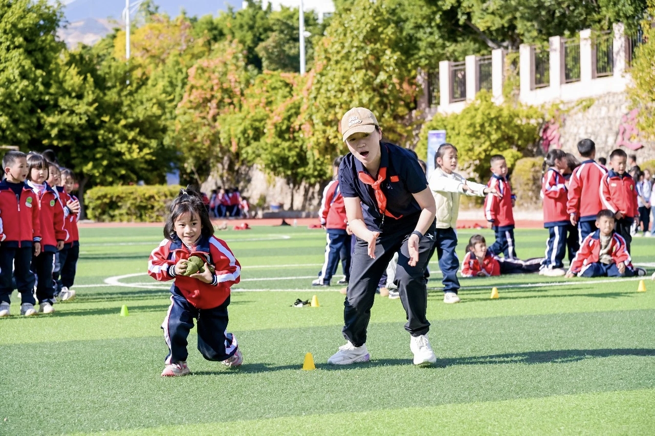 “冠军公益梦想行动”走进云南永胜